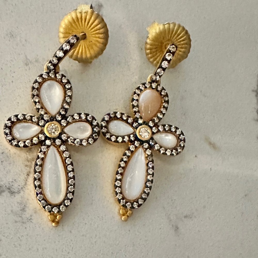 FR Cover Earrings